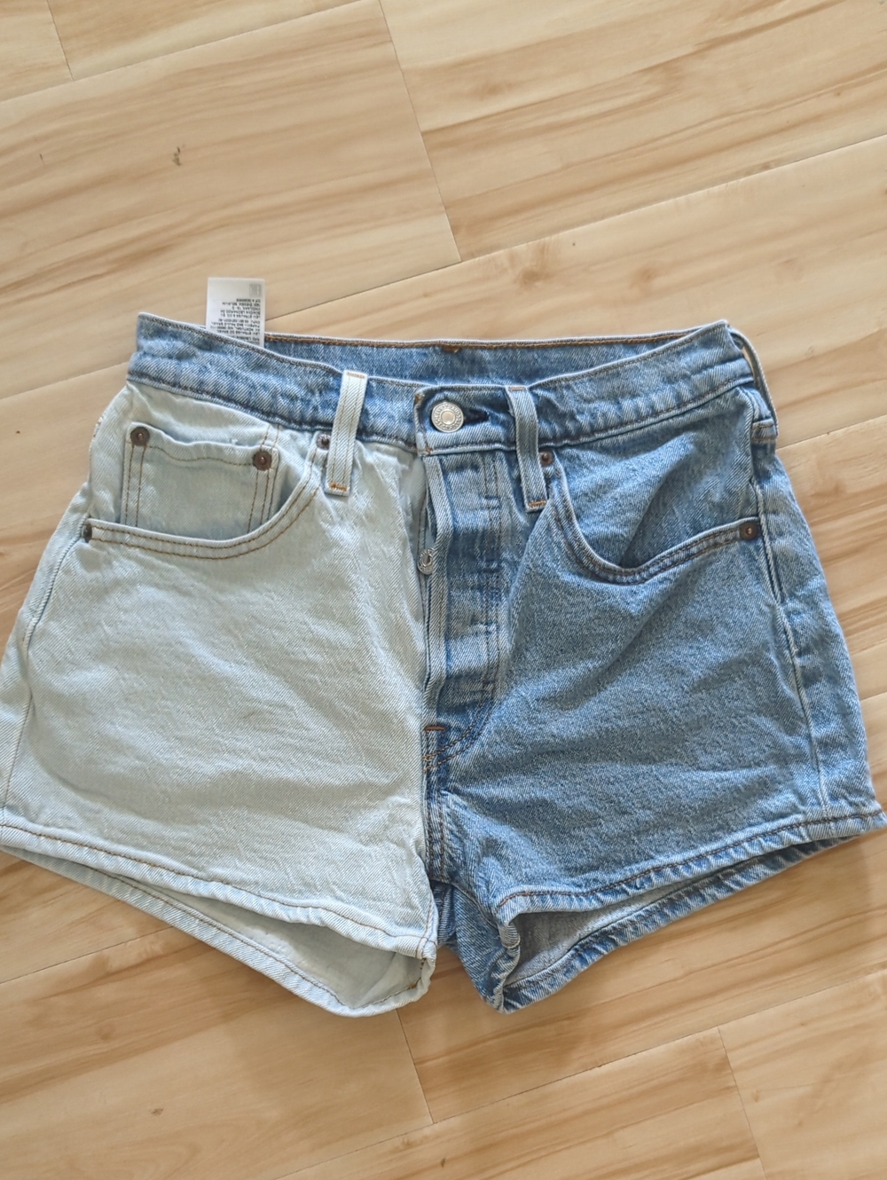 501 Two-Tone Denim Women's Shorty Shorts - Light & Medium Blue Sz 26
